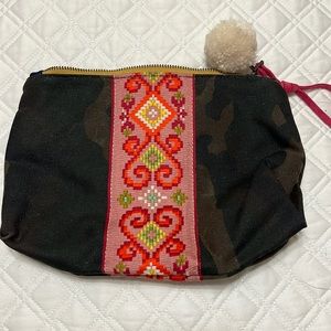 Henry Dry Goods Woven Clutch